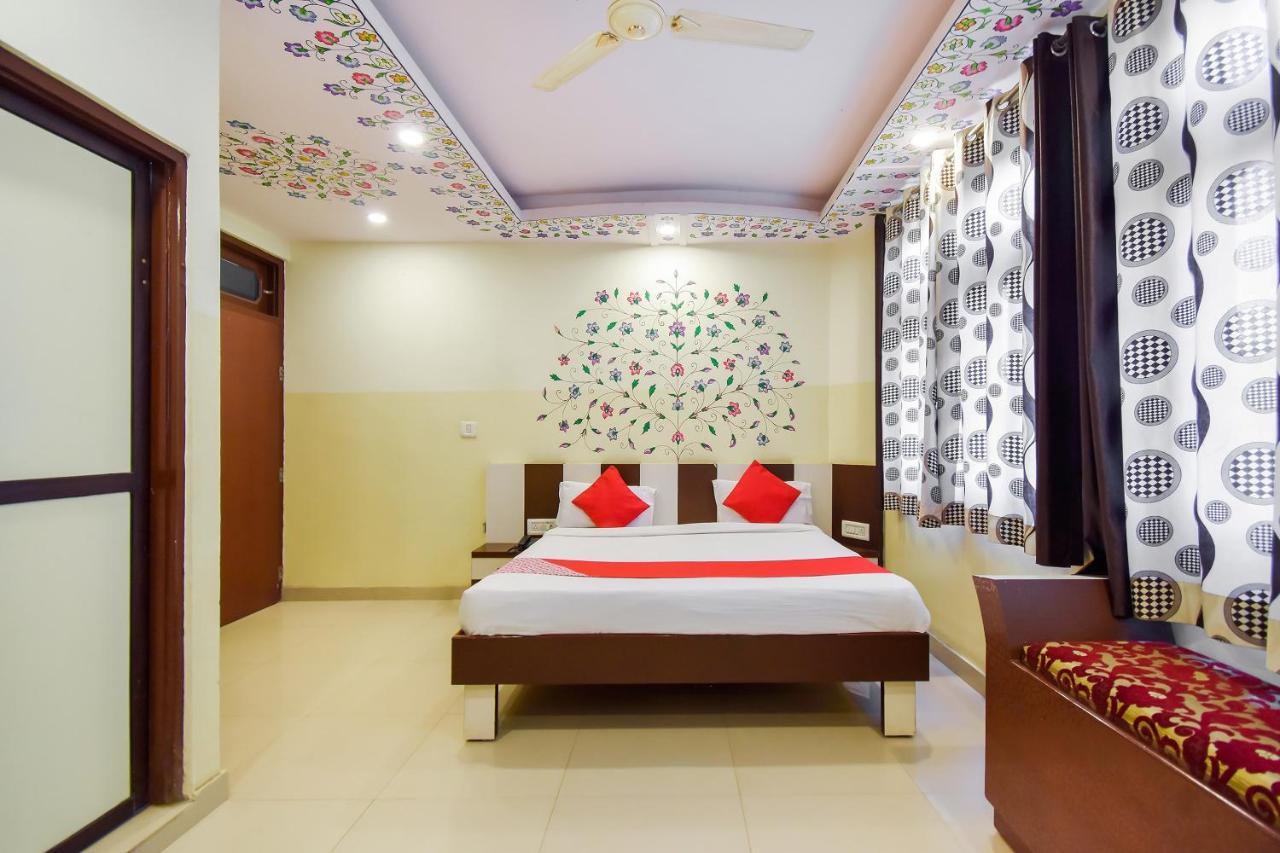 Oyo 11389 Hotel Ng Palace جايبور المظهر الخارجي الصورة